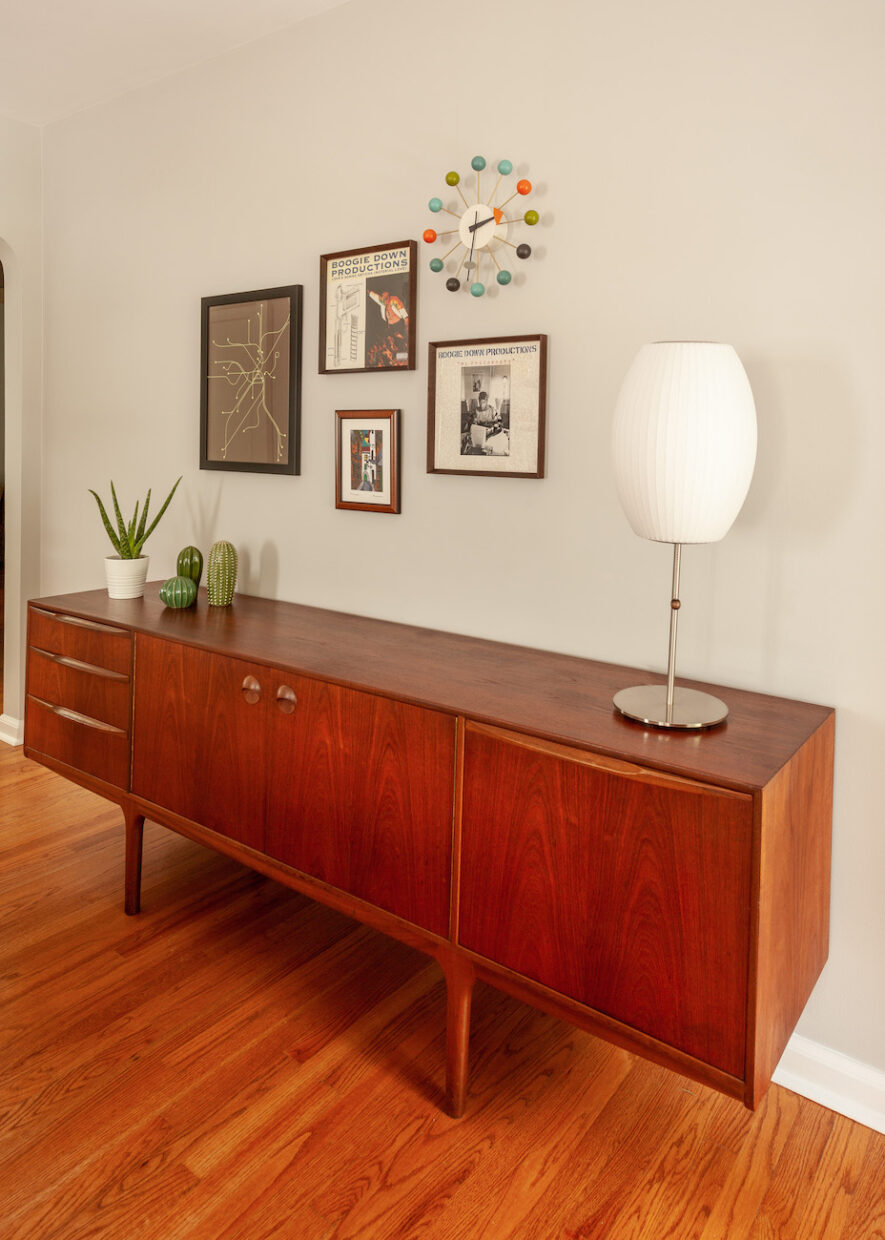 living-room-furnishings-midcentury-modern-design