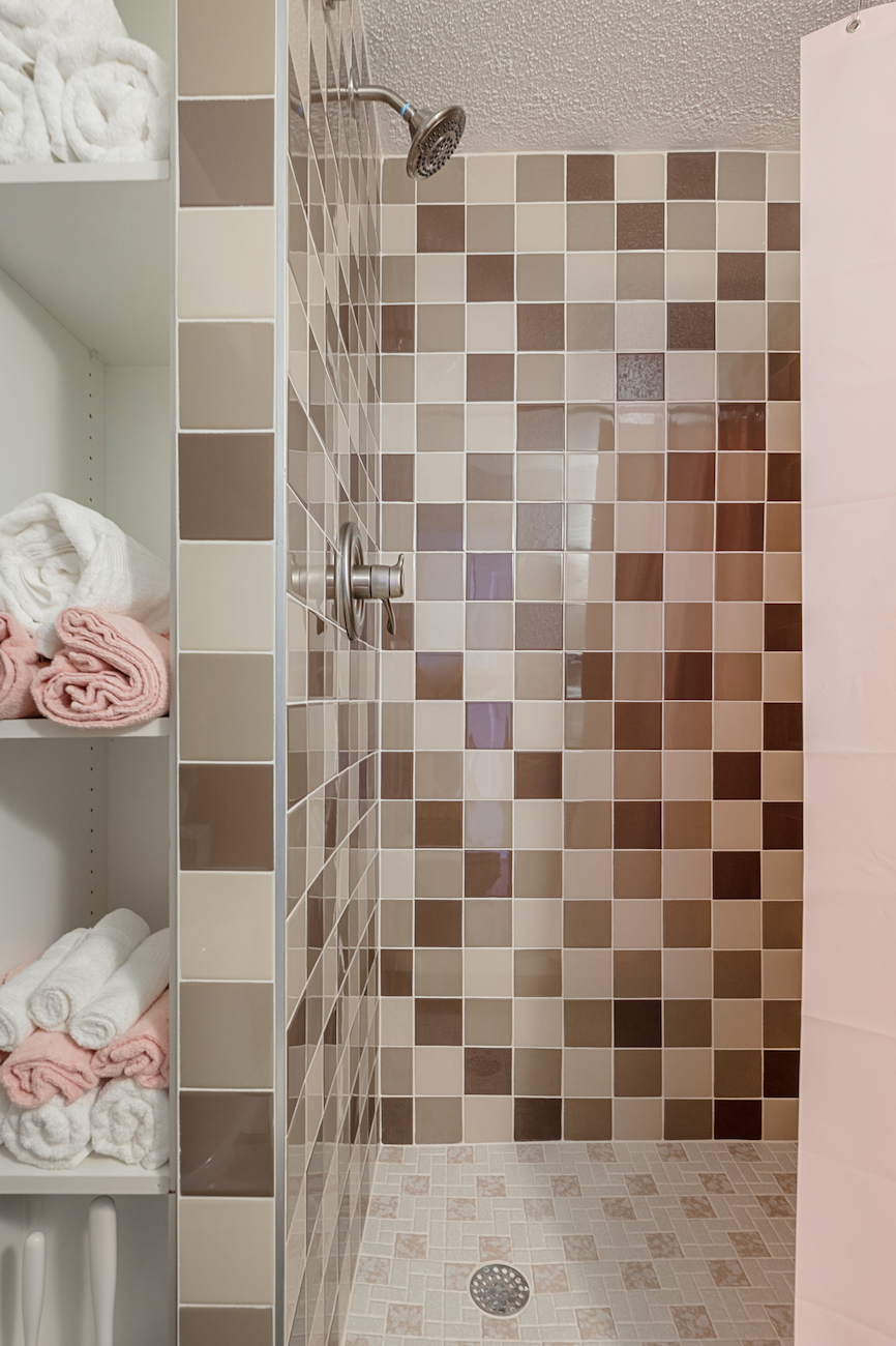 brown-shower-tile-interior-design-traverse-city-mi