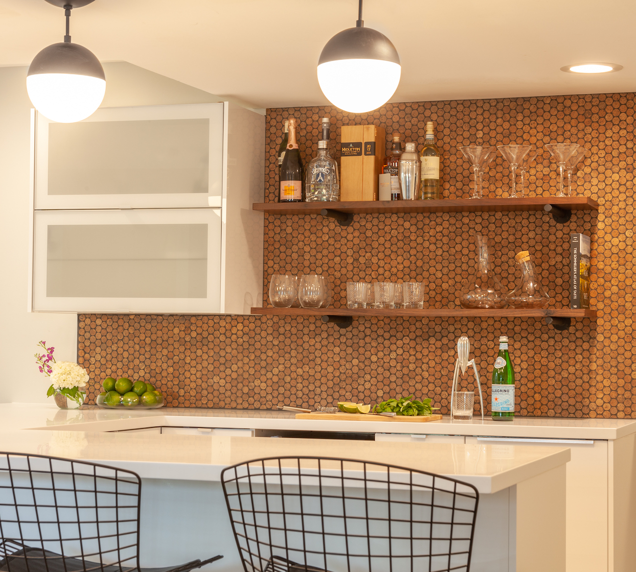 cork-wall-bar-interior-design-exactly-designs