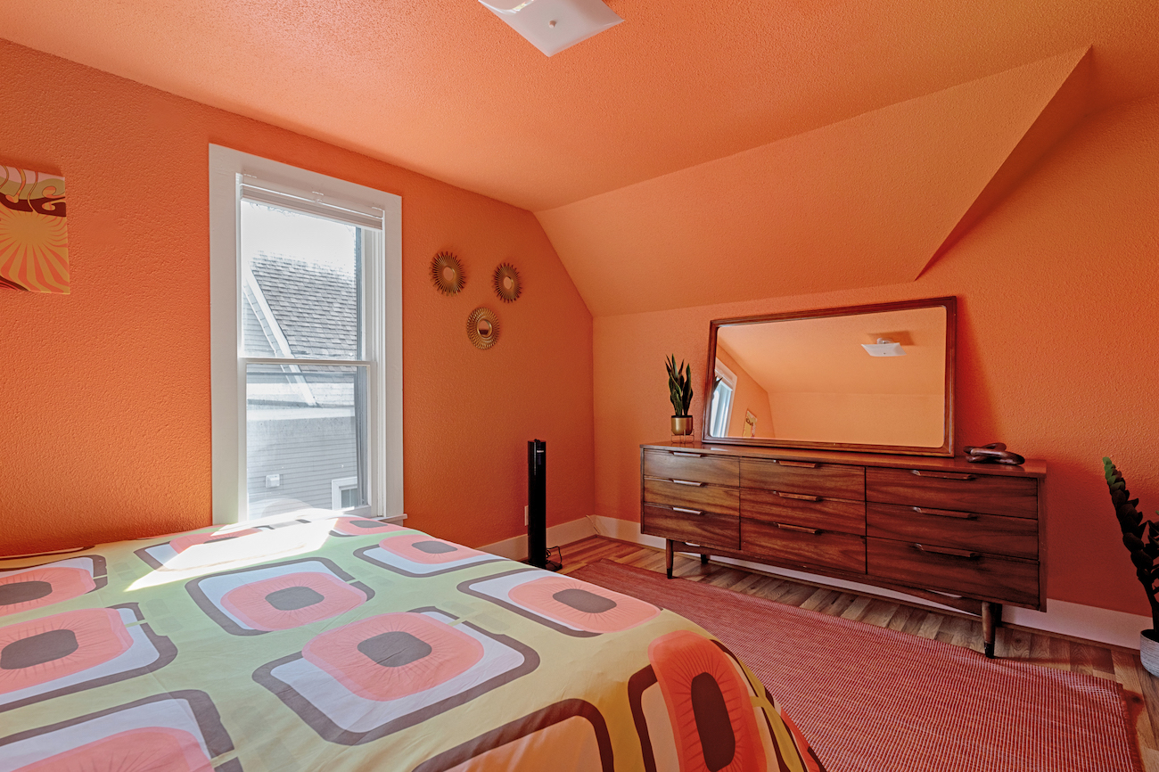 orange-bedroom-design-exactly-designs