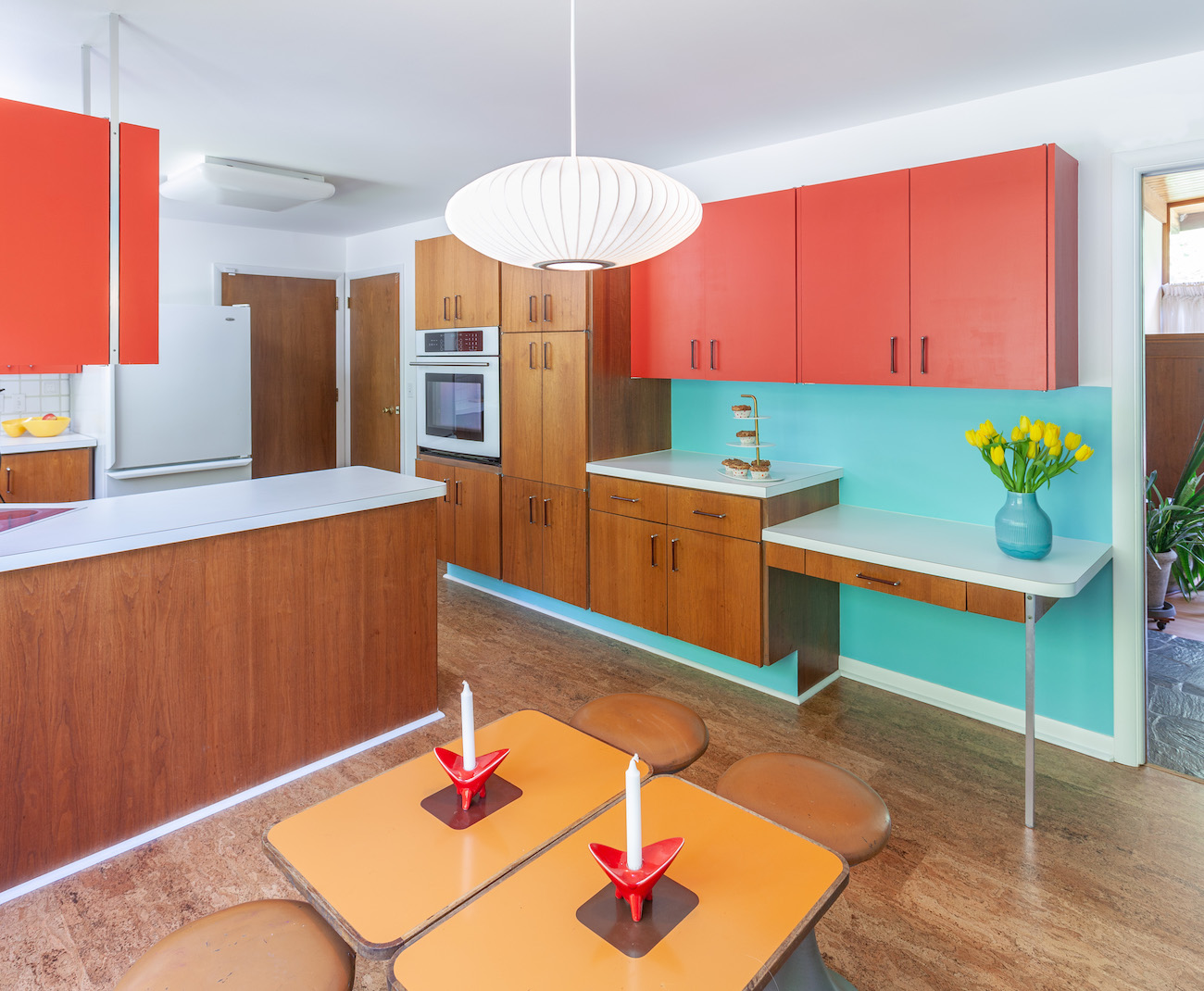 retro-midcentury-kitchen-design-ann-arbor-mi