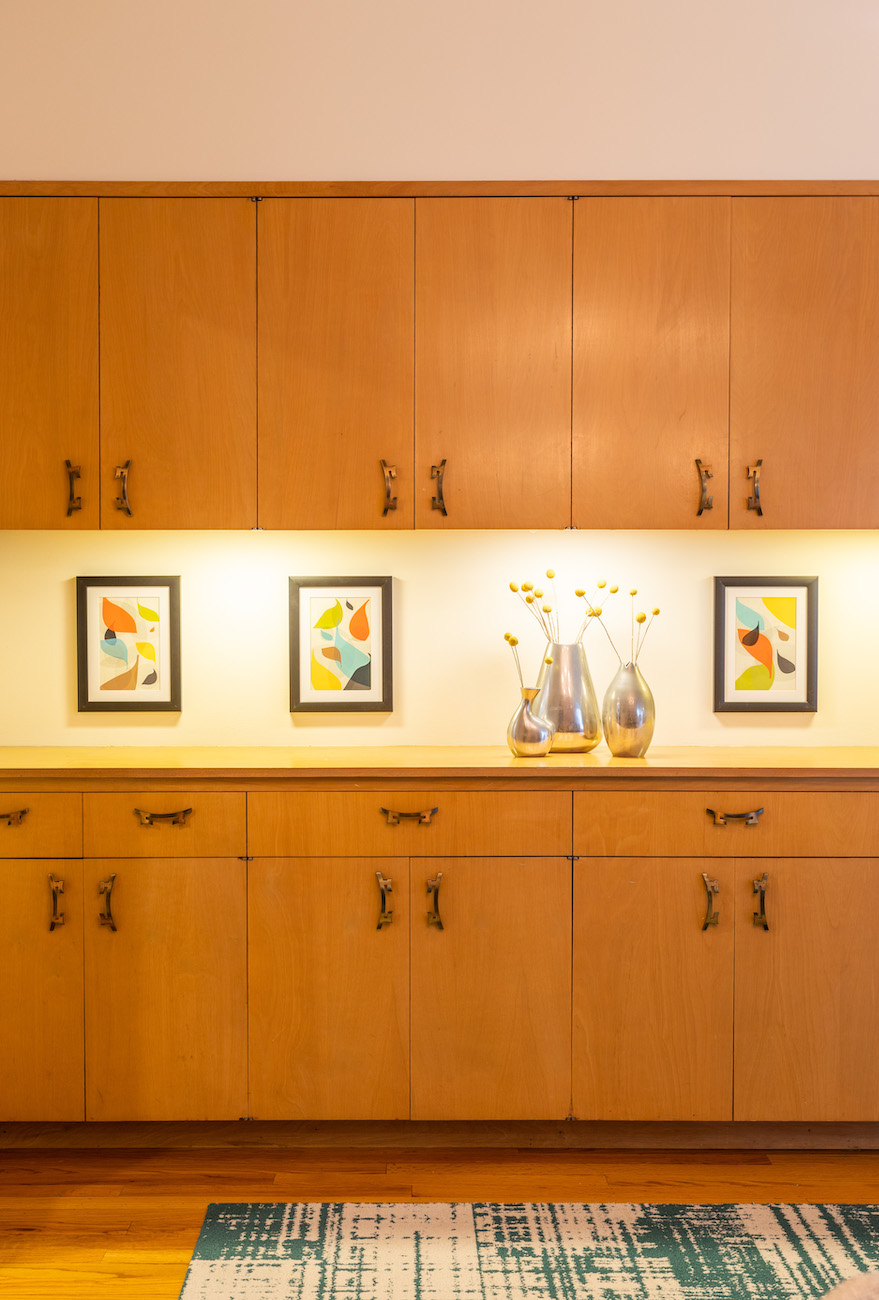dining-room-cabinets-storage-under-cabinet-lighting